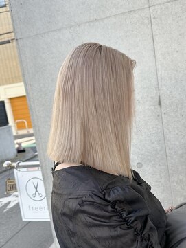 フリーラ 表参道(freera) ブリーチダブルカラーホワイトカラーインナーカラー裾カラー艶髪
