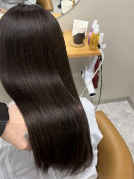 シカ 神戸三宮元町店(Cica) 神戸　三ノ宮　元町　髪質改善　 透明感カラー