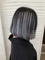 グロウトヨサキワン(GLOW TOYOSAKI ONE)&nbsp;バレイヤージュ風ローライトシルバー