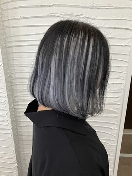 グロウトヨサキワン(GLOW TOYOSAKI ONE) バレイヤージュ風ローライトシルバー