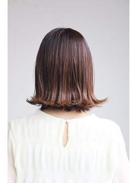 ヘアー 4038(HAIR.4038) 艶感外ハネボブ