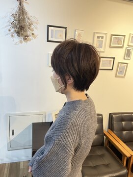 ルッツ カオラ(Ruttu KaoLa) 大人可愛い襟足スッキリ小顔ショート　30代40代50代　志木