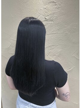 マーレ(MARLE./) 色落ちオレンジを防ぐ!寒色カラーでツヤ髪に