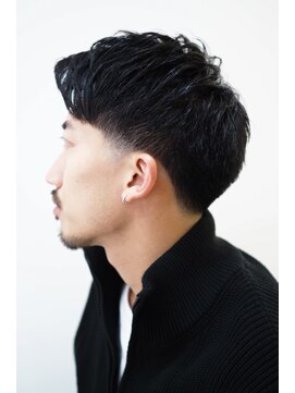 ヨシザワインク プレミアム 横浜 桜木町店(YOSHIZAWA Inc. PREMIUM) ワイルド黒髪束感刈り上げビジカジアップバング