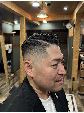 スタンドバーバー 柏(STAND BARBER) MEN’S HAIR/波巻ツイストスパイラル/フェザーパーマ/柏