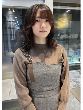 ミディアム　コテ巻風ベージュパーマ