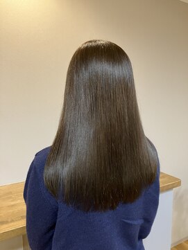 リポゾ(Riposo.) ブリーチなしアッシュ・髪質改善ロングヘア