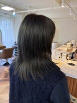 ラナ(LANA) 柔らかいモスグリーンカラー