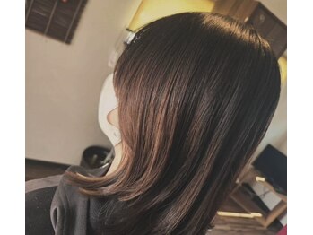 碧の木。の写真/女性らしさを引き出す顔回りのカットが自慢！アレンジレパートリーも豊富で毎日輝く♪