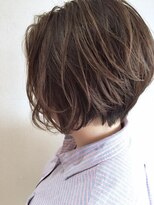 ニコラ(NICOLA)&nbsp;どこに流れてもかわいい！ニコラのボブ！