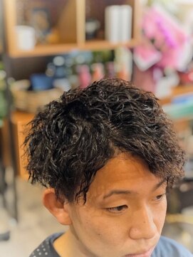 ボヌール ヘアーワークス(Bonheur hair works) ツイストパーマ×クラウドマッシュ×黒髪