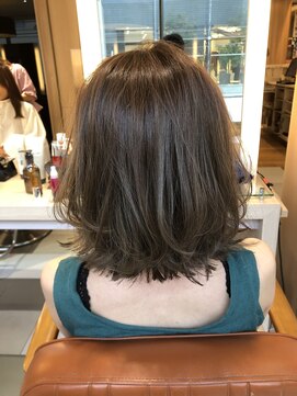 クイントネオリーブ 自由が丘正面口店(quint:neolive) 【neolive quint 自由が丘】岩崎裕貴 Neolive スタイル