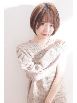 ヌーベルヴァーグ(Nouvelle Vague) 30代・40代大人可愛い小顔ひし形丸みショートボブ前下がり