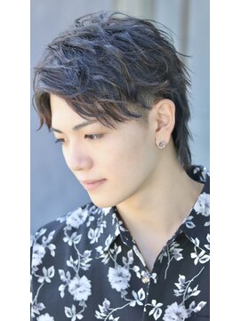 アイズ ヘアー メイク(I's hair make) 軽め フェザー ウルフ