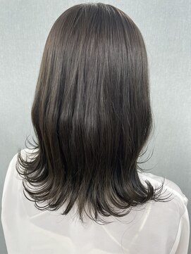 プラーグ ヘアー(Prague Hair) オリーブカラー