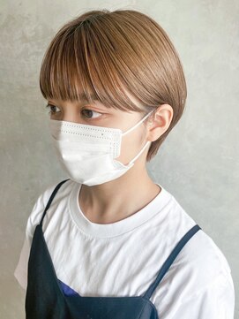 アイティーバイアルバム 藤沢店(IT by ALBUM) コンパクトショート_外ハネボブセクションカラー_ba400511