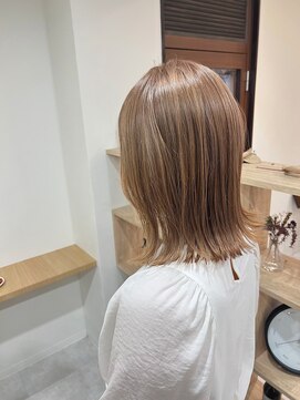 リーシュ(Re:sh) 外ハネボブ/ミルクティー