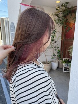 ドット ヘアー(dot.hair) ブリーチを全体するのに抵抗ある方はインナーカラーがオススメ♪