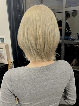 セジールへアメゾン(SAISIR HAIRMAISON) ミディアムヘア/暗めカラー/グランマッシュ/岡山