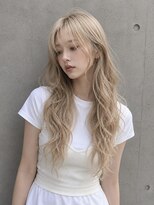 エイチ ウルフカット 大阪梅田(811)&nbsp;アンブレラカラー外ハネボブウルフボブグラデーションカラー50代