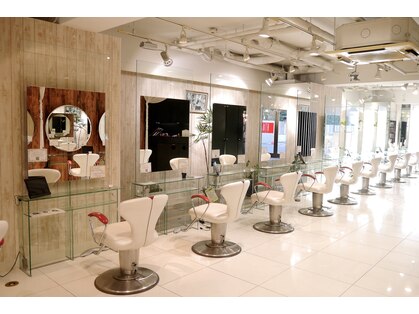 ヘアメイク アース 西船橋店(HAIR & MAKE EARTH)の写真