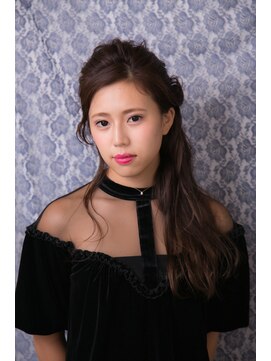 ヘアーアンドメイク ニュートラルアーチ(Hair&Make neutral Arch) 。・*  色 っ ぽ さ ♪ ハ ー フ u P   *・。イルミナ【 町田 】