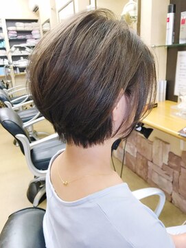 美容室キャン(CAN) 耳掛けショートボブ