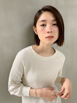 ミィ 表参道(mee.) 【mee.】ブチ　パッツンストレートボブ