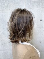 オウル ハナレ(OWL HANARE)&nbsp;ぱっつんボブ　グレージュブロンド♪デザインカラー