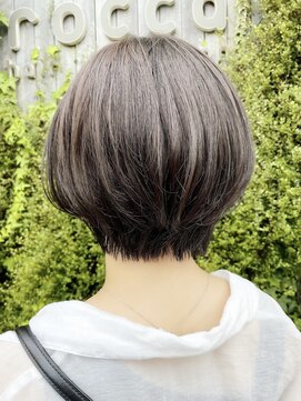 ロッカ ヘアーイノベーション(rocca hair innovation) 丸みショートで女の子らしく【ショート】【ショートボブ】