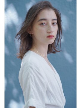 イグレックビス(igrek bis) ミディアムレイヤースタイル