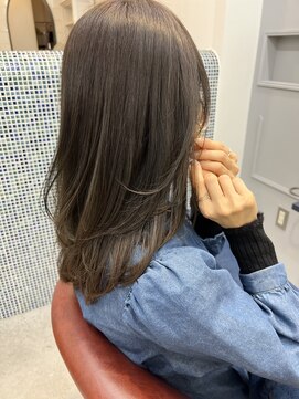 キラーナセンダイ(KiRANA SENDAI) オリーブグレージュ×ミディアムレイヤー