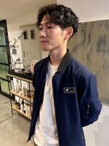 ブルック(BROOK.)&nbsp;緩めセンターパートパーマ