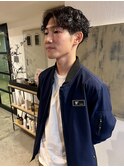 緩めセンターパートパーマ