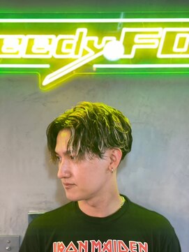 グリーディーフォックス 代々木(Greedy FOX) アップバング/ツーブロックマッシュ/束感/波巻き[シェービング]