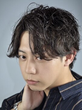 プレミアムバーバー 原宿店(PREMIUM BARBER produce by HIRO GINZA) 波巻き/ハイライト/マッシュパーマ／ウルフ/フェード/束感