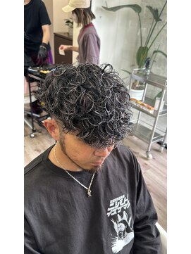 ジャップ(Jap) スペインカール×ホワイトメッシュ×フェードフェード