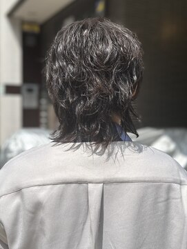 サロン ハナノ(Salon Hanano) メンズ黒髪フェザーパーマ刈り上げウルフ眉カットバズカット