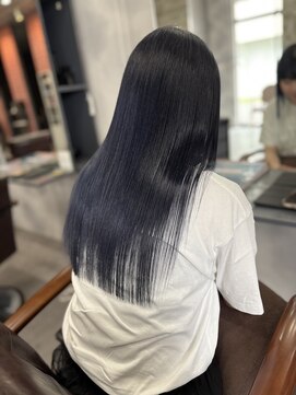 レド(LeDo) ネイビーブラック【四日市/ブリーチ/髪質改善】