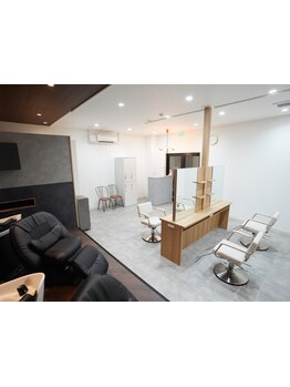 【町田駅徒歩5分】お子様同伴OK◎4席のみのマンツーマン施術だから、周りを気にせずリラックス♪