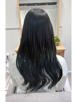 オモテ 町田店(Omote)&nbsp;毛先ブリーチ履歴有り・ブルーシルバーカラー