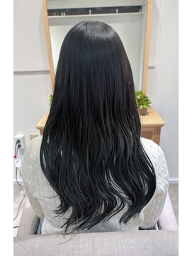 オモテ 町田店(Omote) 毛先ブリーチ履歴有り・ブルーシルバーカラー