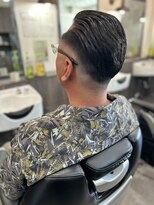 バーバークラハ(barber kuraha)&nbsp;フェードカット