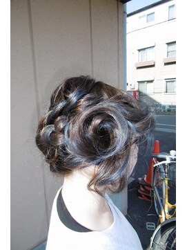 デザインヘアーピアジェ 八木店(DESIGN HAIR PIAGET) KIRARA３段階グラデーションカラー+カラーケアTR☆