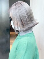 アルバム 銀座(ALBUM GINZA)&nbsp;シルバーグレージュ_カーキグレージュマッシュショート_ba319772