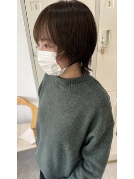 ヘアデザイン ソラ(Sola) ミニショートウルフ顔まわりレイヤー×ナチュラルブラウン