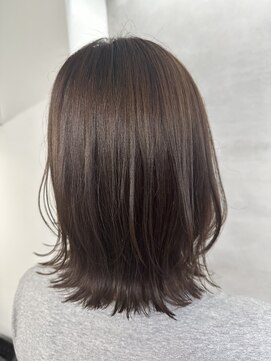 インビテーション(invitation) オリーブベージュカラー◎