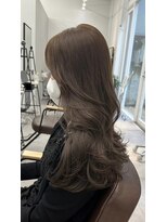 プラチナ(PLATINA)&nbsp;まなstyleレイヤーカットのお色気ヘア 20代30代40代　お顔まわり