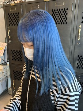 アチーブ ヘア デザイン(achieve hair design) ブルーハイトーンカラー×切りっぱなし10代20代ブリーチ