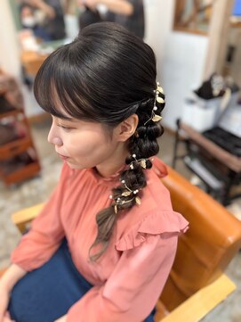 ハル(HARU) サイド編みおろしアレンジ